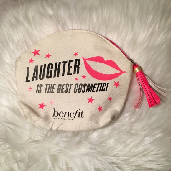 NWOT BENEFIT COSMETICS Makeup Bag - Picture 2 of 3